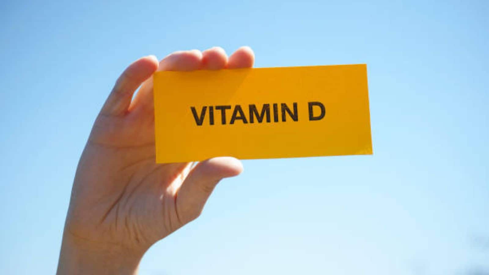 Vitamin D Deficiency: शरीर की इन परेशानियों को न करें नजरअंदाज,  हो सकती है विटामिन D की भारी कमी, जानिए कैसे पहचानें