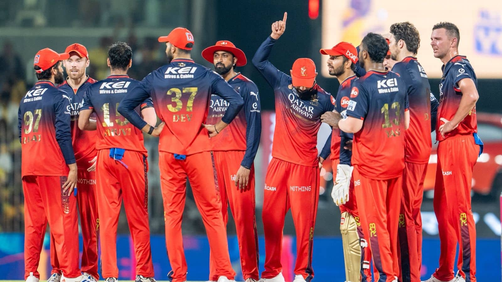 IPL 2025 Final: 18 साल बाद विराट कोहली की झोली में आई IPL ट्रॉफी, आरसीबी ने ऐसे जीता खिताबी मुकाबला