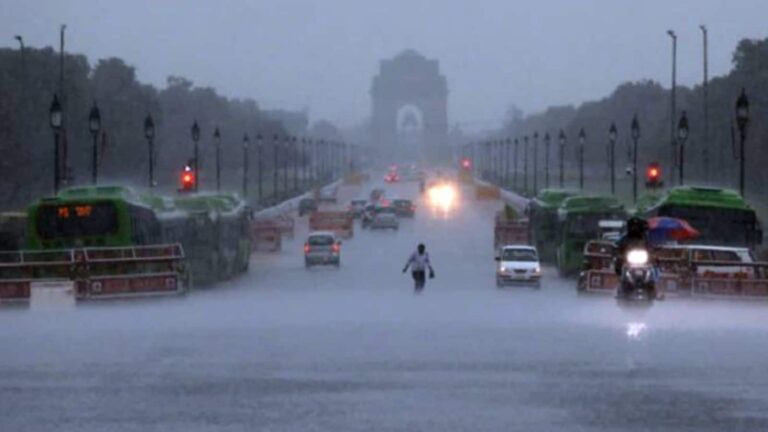 Heavy Rain Alert: दिल्ली-NCR वालों की दुआ कबूल! 14 जून से भीषण गर्मी के बाद आने वाली है ठंडी राहत