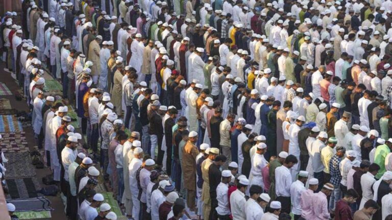 Eid-Ul-Zuha 2025: कोलकाता के रेड रोड पर पहली बार ईद पर नहीं होगी नमाज, सेना ने नहीं दी परमिशन