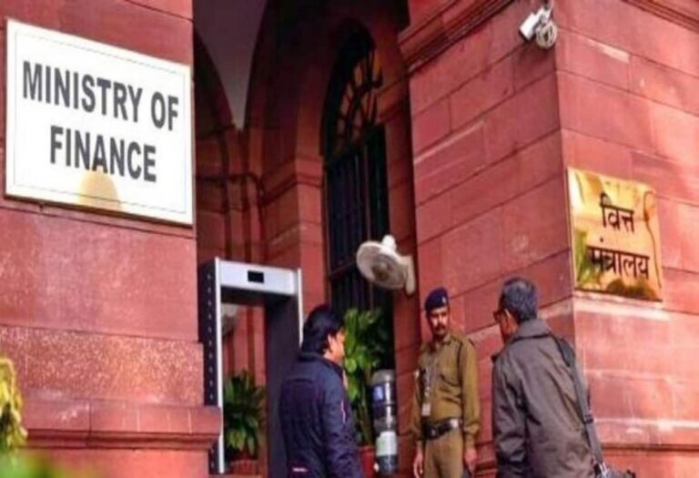 UPI Charges News: 3,000 रुपये से ज्यादा UPI ट्रांजेक्शन पर लगेगा चार्ज? सरकार ने कही ये बात