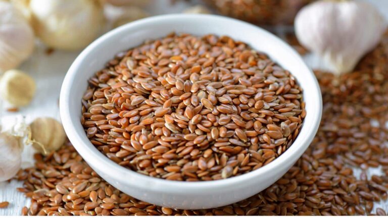 Diabetes: डायबिटीज कंट्रोल का रामबाण इलाज हैं अलसी के बीज, जानें सही तरीका