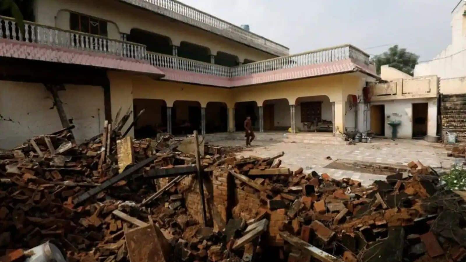 Pakistan Earthquake: क्या पाकिस्तान में आने वाली है तबाही? भूकंप के 26 झटकों से दहशत में कराची के लोग