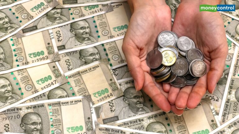 RBI Repo Rate Cut: 4 बैंकों ने सस्ता किया कर्ज, क्या इनमें आपका बैंक भी है शामिल?