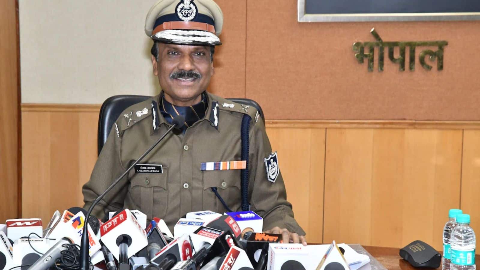 अश्लीलता परोसी जा रही है, अकेले पुलिस बलात्कार की घटनाओं पर लगाम नहीं लगा सकती: मध्य प्रदेश के DGP