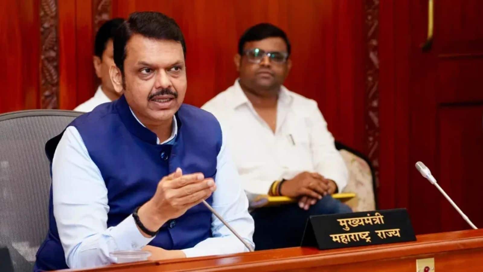 महाराष्ट्र सरकार ने लिया यू-टर्न! विवाद के चलते वापस लिया हिंदी को तीसरी भाषा बनाने का आदेश