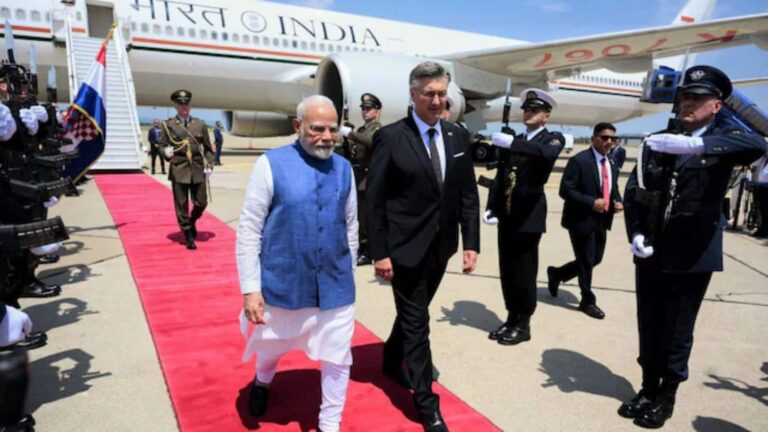 क्रोएशिया पहुंचे प्रधानमंत्री मोदी का जाग्रेब में हुआ जोरदार स्वागत, ऐतिहासिक यात्रा से बनेंगे कई कीर्तिमान