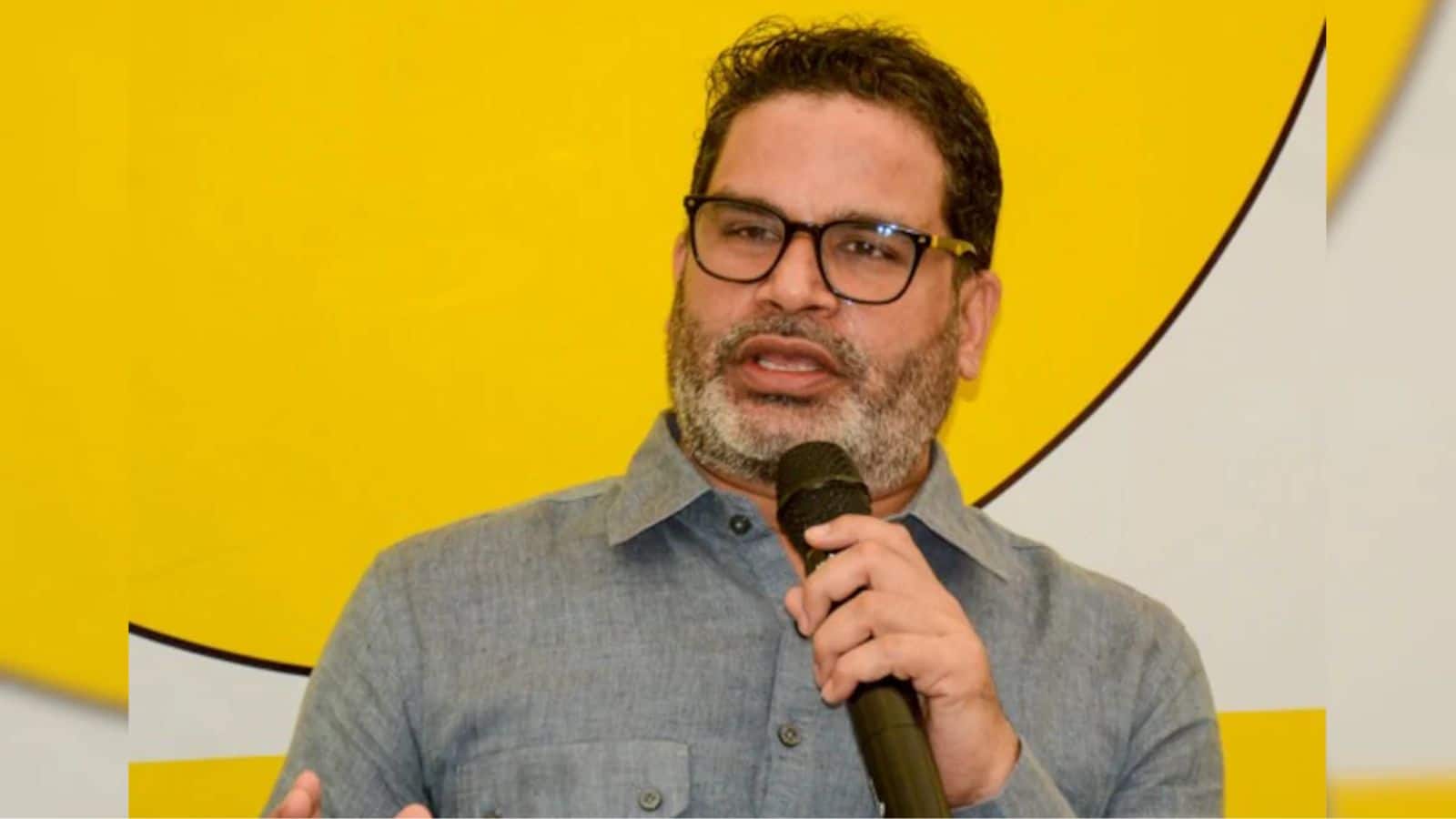 बिहार चुनाव: BJP सांसद बोले- जन सुराज पार्टी में 80% अपराधी, प्रशांत किशोर का पलटवार, "तो जेल में क्यों नहीं डालते?"