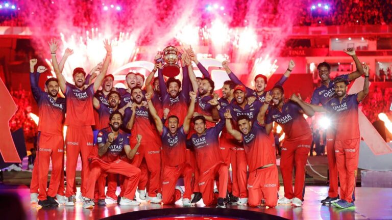 RCB Victory Parade: बेंगलुरु में अब नहीं होगी RCB की विक्ट्री परेड, ट्रैफिक जाम के डर से कैंसल हुआ इवेंट