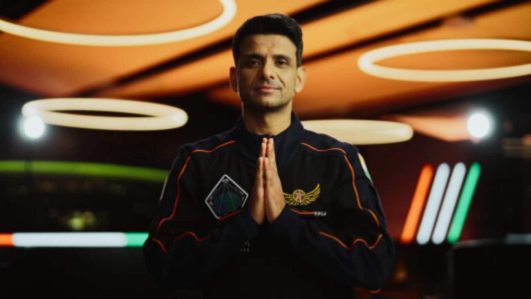 Shubhanshu Shukla: अंतरिक्ष में शुभांशु शुक्ला की कमाल की सेल्फी, सोशल मीडिया पर खूब चर्चा बटोर रही है ये तस्वीर