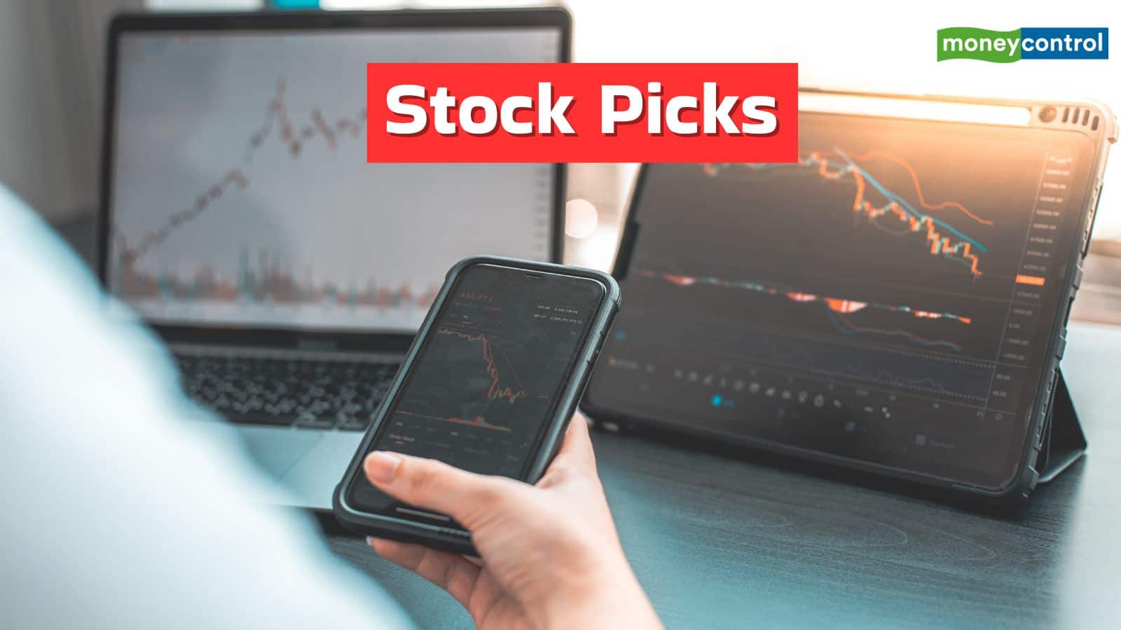 Stock Picks: ये 12 स्टॉक्स करा सकते हैं तगड़ी कमाई, एक्सपर्ट ने दी खरीदने की सलाह; टारगेट के साथ जानिए पूरी डिटेल