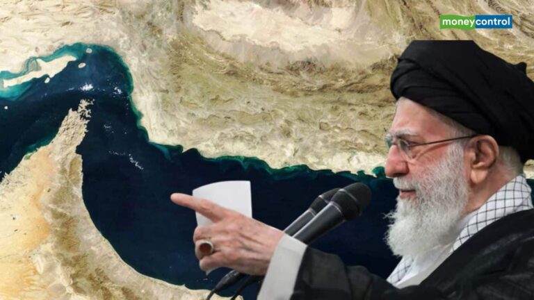 Strait of Hormuz: होर्मुज जलडमरूमध्य बंद करेगा ईरान; आसमान पर पहुंचेगा तेल का भाव, भारत पर पड़ेगी दोहरी मार!