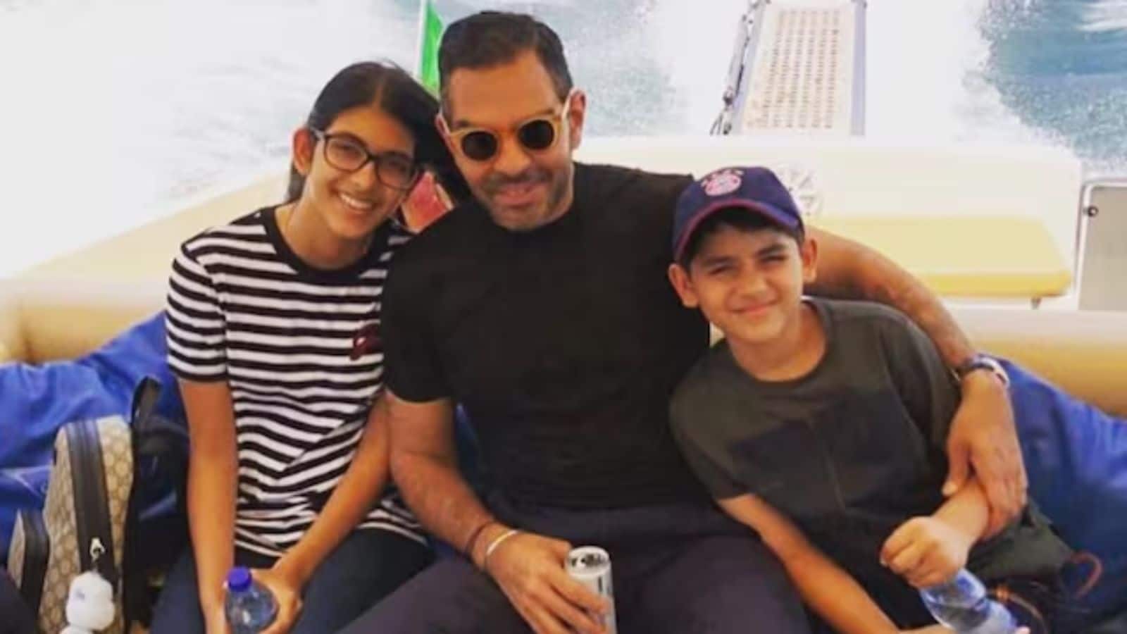 Sunjay Kapur: हर महीने करिश्मा कपूर को इतनी बड़ी रकम देते थे संजय कपूर, 9 साल पहले हुए तलाक में दी थी इतनी एलिमनी?