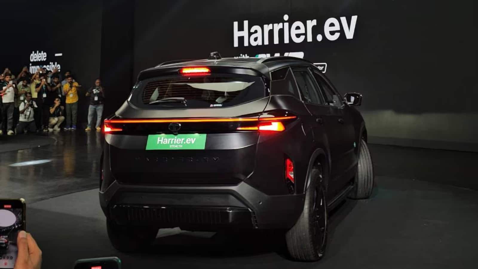 Tata Harrier EV: टाटा हैरियर EV के 7 नए और दमदार फीचर्स जो पहली बार आए किसी टाटा कार में, जानिए क्या-क्या है नया?