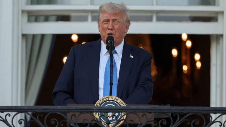 Trump Travel Ban: अफगानिस्तान और ईरान समेत इन 12 देशों के लोगों की अमेरिका में एंट्री बैन, डोनाल्ड ट्रंप ने प्रतिबंध का किया ऐलान