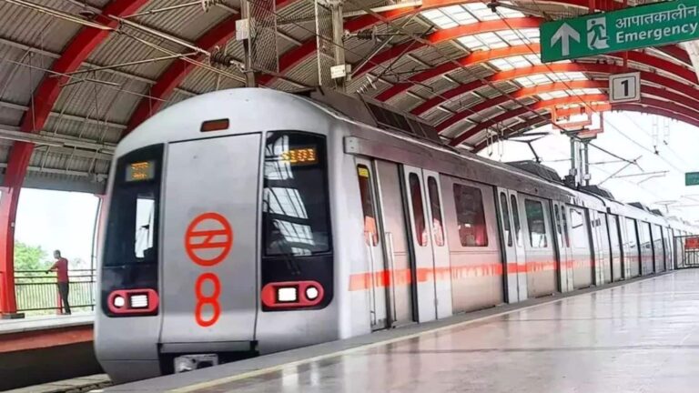 Delhi Metro: अब नहीं होगी लाइन में परेशानी, इन यात्रियों को मिलेगी मेट्रो में तुरंत एंट्री