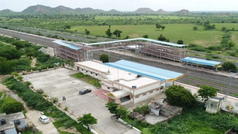 Vishnu Prakash R Punglia Shares: CARE ने इस कारण घटाई रेटिंग, शेयर धड़ाम, 2% से अधिक आई गिरावट