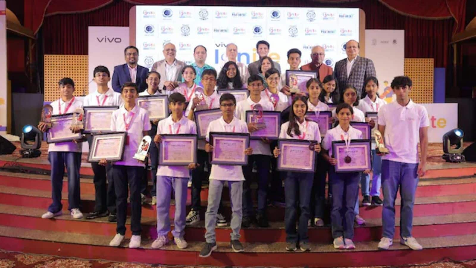 Vivo Ignite 2025: वीवो इंडिया ने 'इग्नाइट 2025' में स्टूडेंट इनोवेटर्स को दिए ₹35 लाख के स्कॉलरशिप