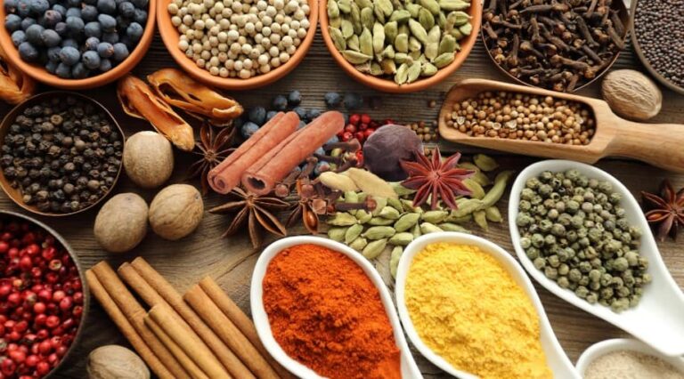 Kitchen Hacks: अपने किचन में तैयार करें खास गरम मसाला, खाने का जायका हो जाएगा दोगुना