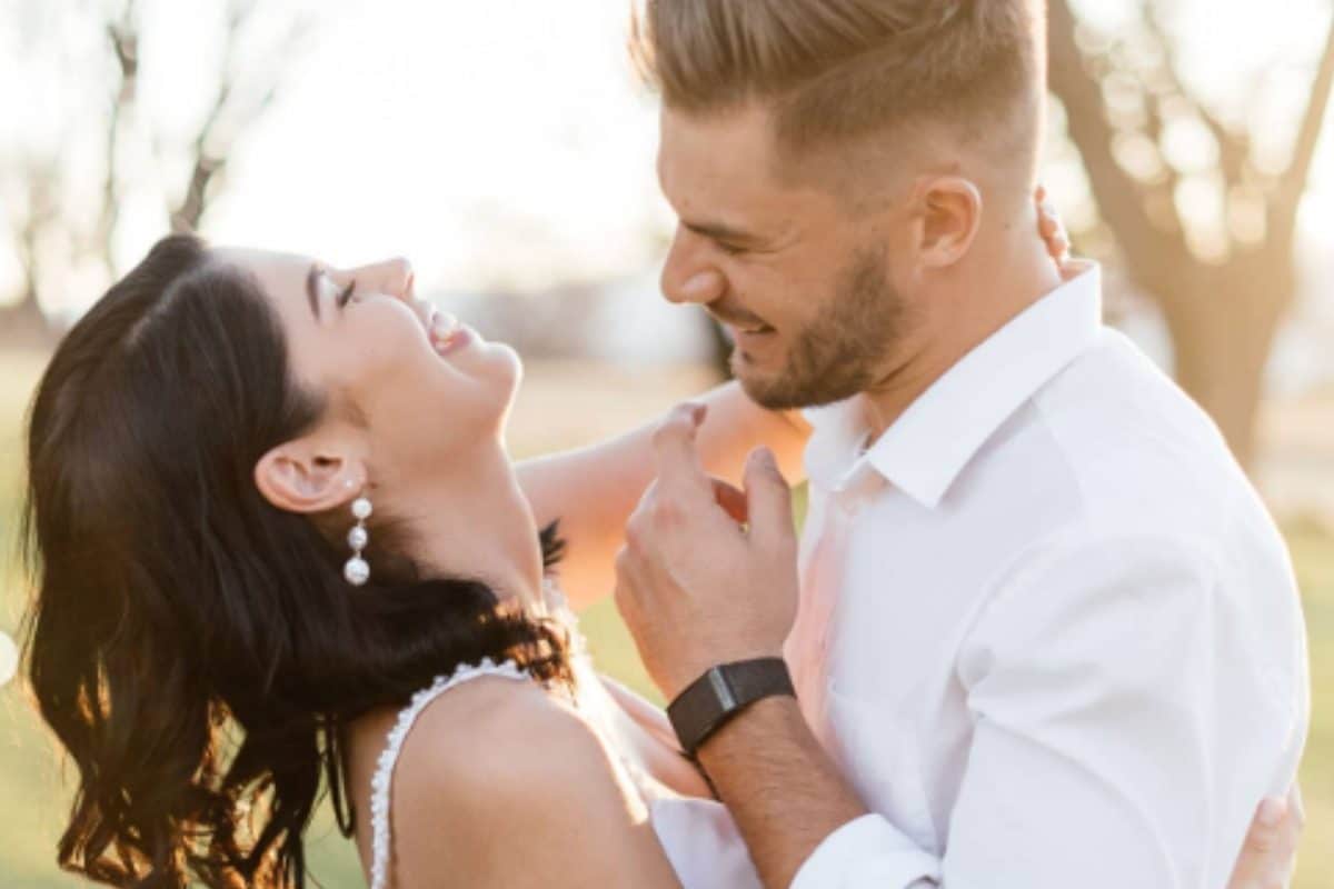 शराब टेस्टर है क्रिकेटर की वाइफ, 10 साल तक किया डेट, फिर रचाई शादी