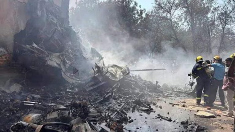 Ahmedabad Plane Crash Video: उड़ान भरते ही एयर इंडिया का विमान कैसे हुआ हादसे का शिकार, देखें वीडियो