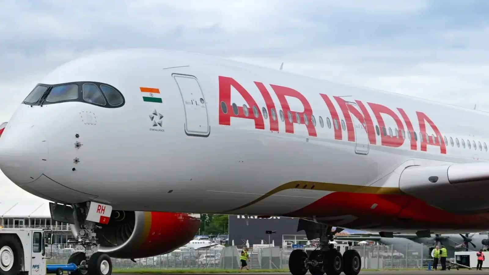 Air India: रांची में उतरने से पहले एयर इंडिया के विमान में आई तकनीकी खराबी, अब वापस दिल्ली लौट रही फ्लाइट