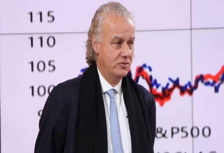 जेफरीज के क्रिस वुड ने हाई वैल्यूएशन और ज्यादा आईपीओ को मार्केट के लिए बड़ा रिस्क बताया