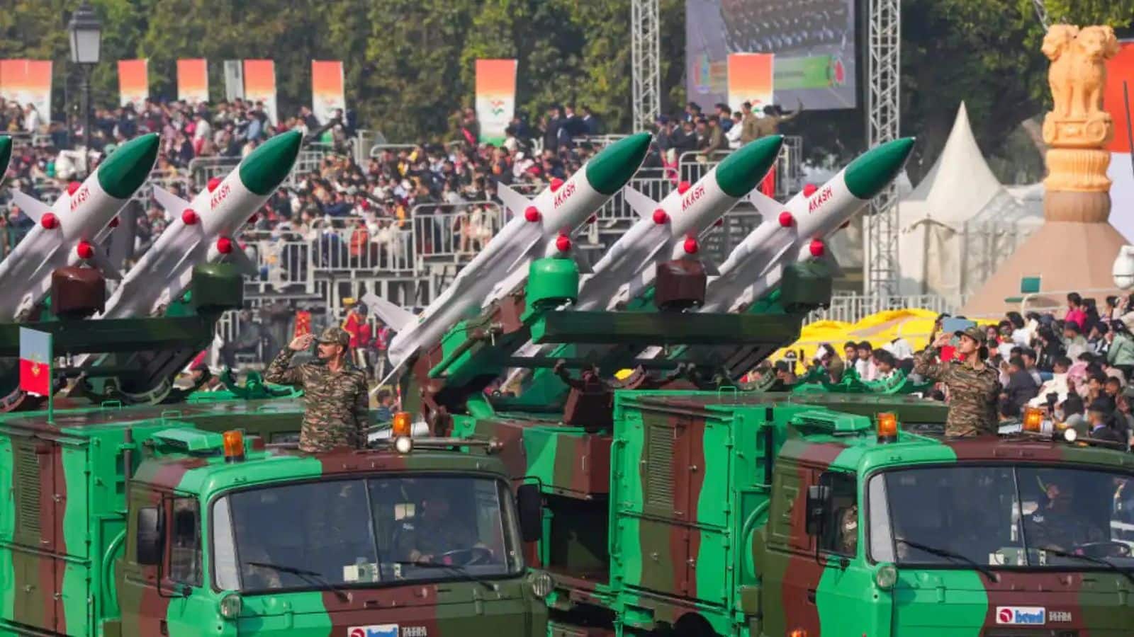 Defence Stocks: ईरान-इजराइल तनाव से डिफेंस शेयरों में जोरदार उछाल; BDL, HAL, BEL के भाव 4.5% तक चढ़े