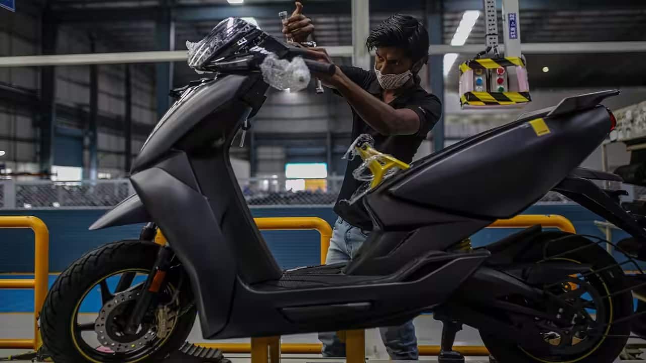 China  rare earth magnets: चीन ने रेयर अर्थ्स मैगनेट की सप्लाई नहीं बढ़ाई तो इलेक्ट्रिक व्हीकल्स का उत्पादन पड़ सकता है ठप