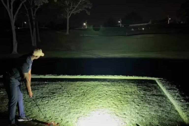 बारिश, थकान और पैरों में दर्द...वर्ल्ड रिकॉर्ड बनाने की सनक