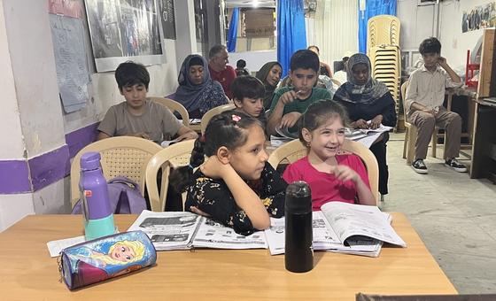 भारत: शिक्षा के ज़रिए शरणार्थियों के लिए आत्मनिर्भरता की नई राह