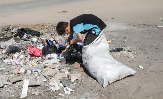 ग़ाज़ा: भोजन व ईंधन की भारी क़िल्लत, ज़रूरतों के अथाह समन्दर में मदद 'बून्द' के बराबर