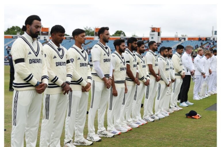 5 दिन में तीसरी बार काली पट्टी बांधकर उतरे भारतीय खिलाड़ी, किसके सम्मान में...