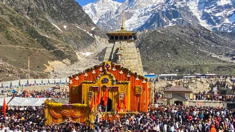 Kedarnath Yatra: हेलिकॉप्टर से जाने में लगता है डर? तो केदारनाथ धाम की यात्रा के लिए ये है बेस्ट ऑप्शंस