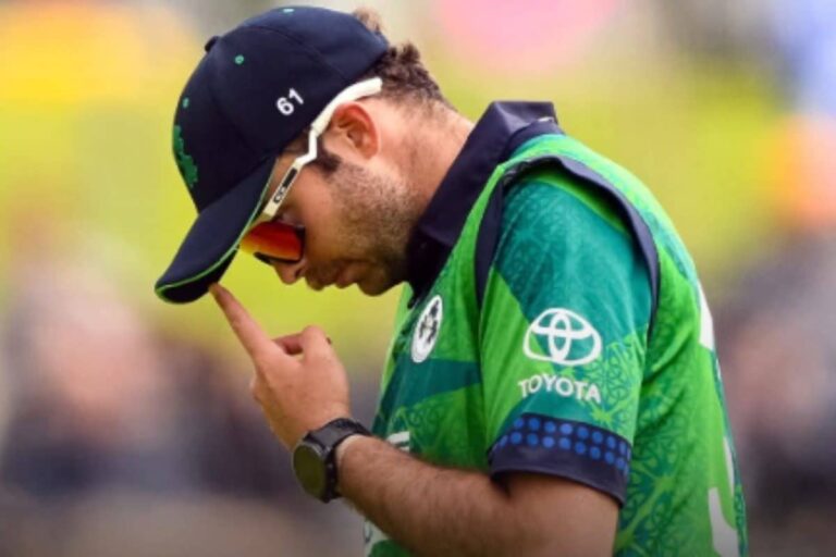 बाप रे बाप! गेंदबाज ने बना डाला वर्ल्ड रिकॉर्ड, 4 ओवर में लुटा दिए 81 रन