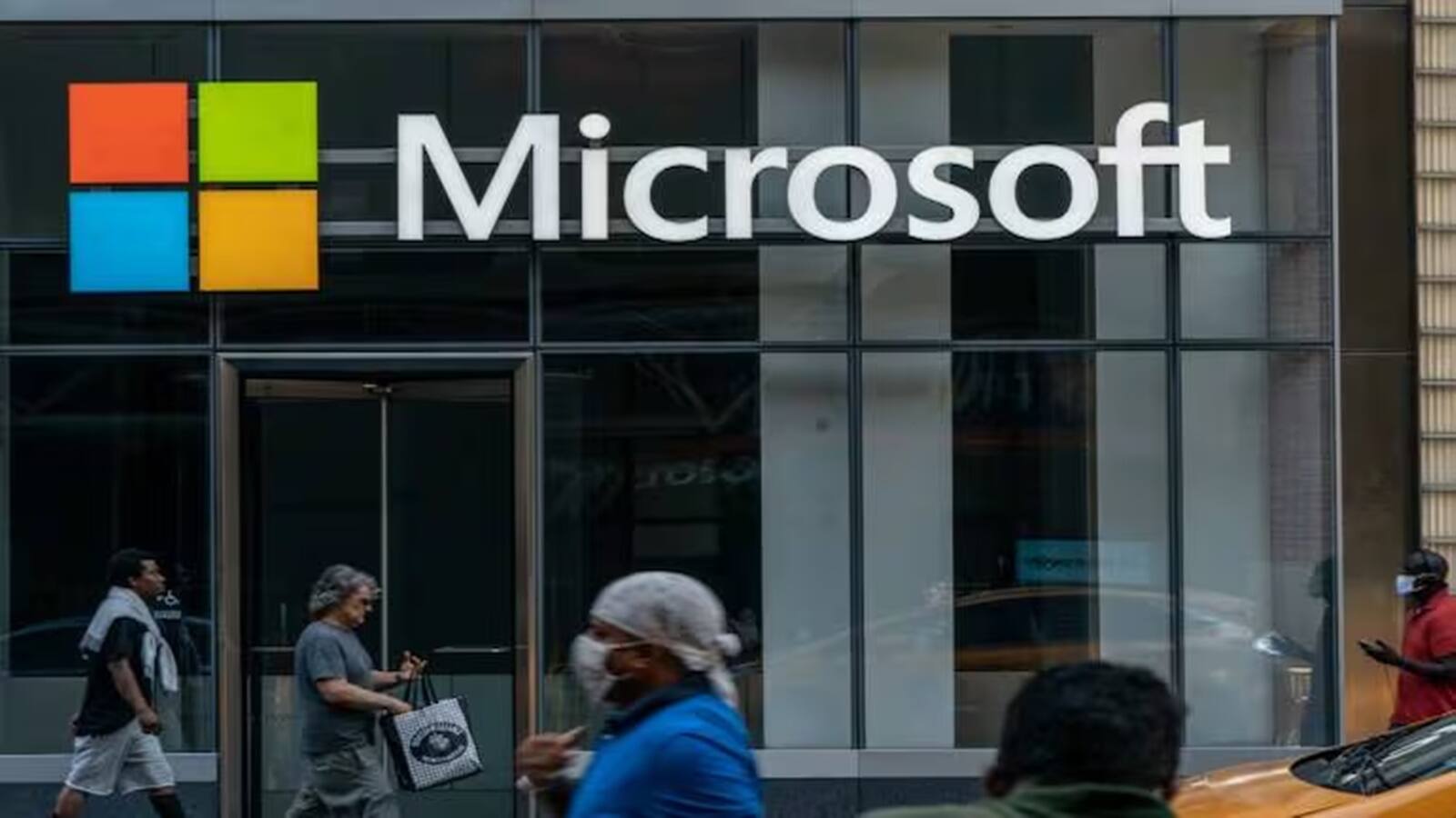 Microsoft Layoff News: 6000 को निकालने के दो हफ्ते बाद फिर छंटनी, माइक्रोसॉफ्ट के इन एंप्लॉयीज को शॉक