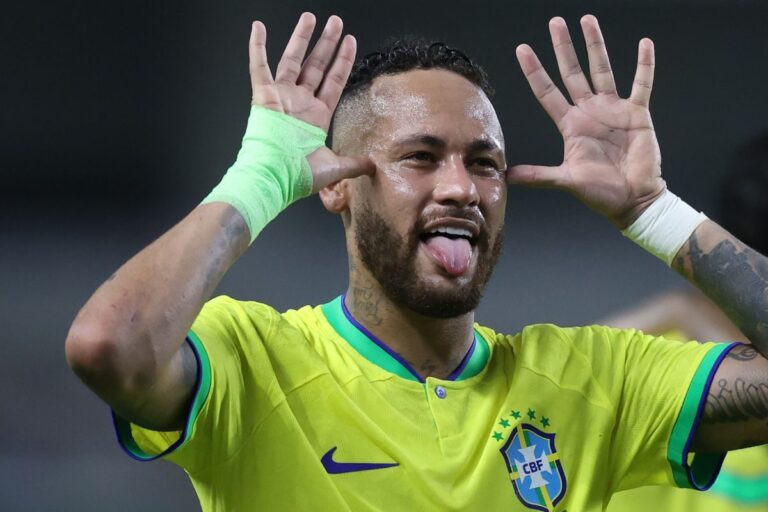 स्टार फुटबॉलर नेमार को टीम से किया गया बाहर, कोविड पॉजिटिव पाए गए