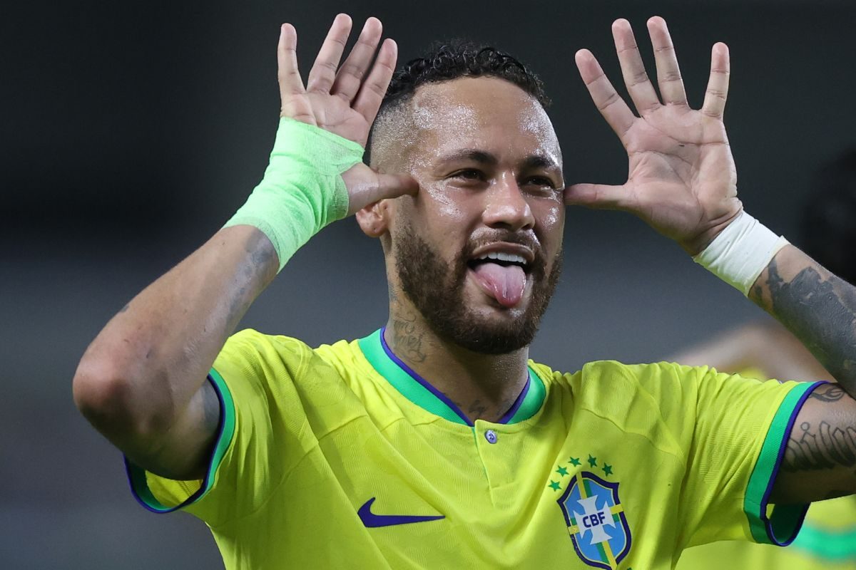 स्टार फुटबॉलर नेमार को टीम से किया गया बाहर, कोविड पॉजिटिव पाए गए