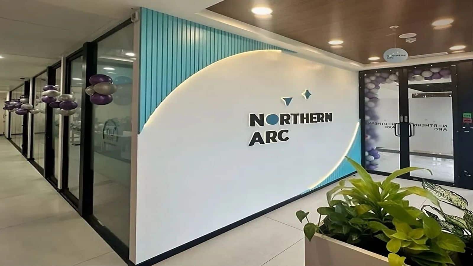 Stocks News: मधुसूदन केला ने इस NBFC के खरीदे 10 लाख शेयर, 11% चढ़ा भाव, कंपनी में नहीं है कोई प्रमोटर