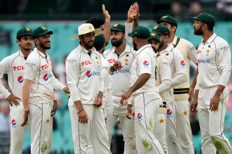 फिर बदला कोच, पाकिस्तान छोड़कर भागे पूर्व क्रिकेटर को दी गई जिम्मेदारी