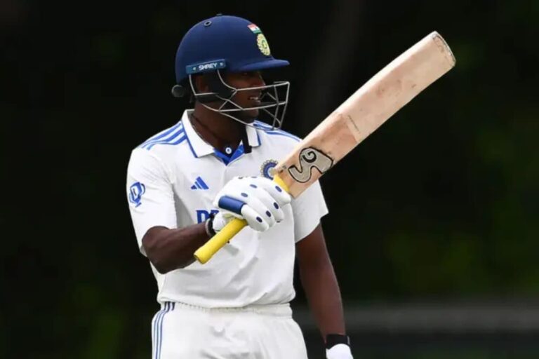 IND vs ENG: दिनेश कार्तिक की सलाह, इस बल्लेबाज को नंबर 3 पर खिलाओ