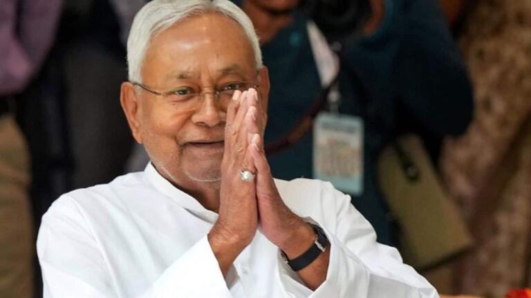 CM Nitish kumar: नीतीश कुमार ने खोला पेंशन का पिटारा, बुजुर्गों को मिलेगा दोगुना से ज्यादा पैसा