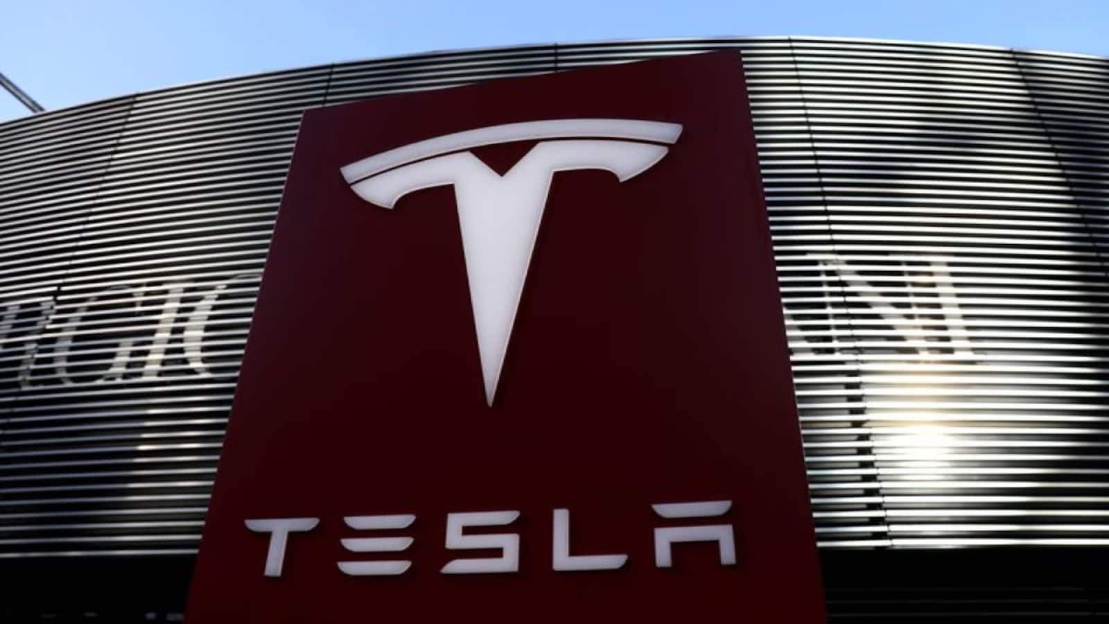 Tesla के निवेशकों को राहत, शेयर रिकवर होकर 7% तक चढ़े; एक दिन पहले मार्केट वैल्यू से साफ हो गए थे $152 अरब