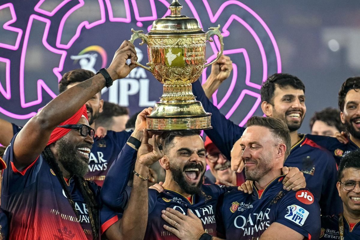 IPL Final: रात को बने IPL चैंपियन, सुबह उठते ही विराट कोहली ने क्या किया?