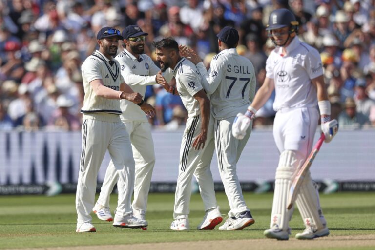 बारिश देख शुभमन गिल को मार रहे थे ताना, मैच शुरु होते ही उड़ गया चेहरे का रंग