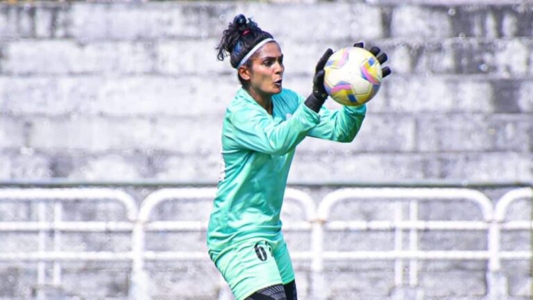 Aditi Chauhan: पूर्व गोलकीपर अदिति चौहान ने फुटबॉल से लिया संन्यास, 'कहा धन्यवाद फुटबॉल इस मुकाम तक पहुंचाने के लिए...