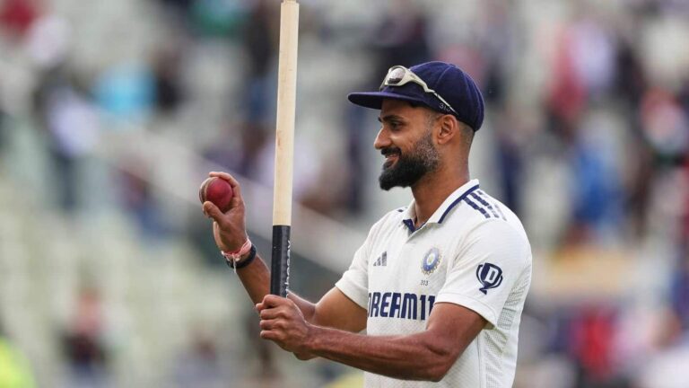 Akash Deep: 'मैंने किसी को नहीं बताया...'; कैंसर से पीड़ित हैं आकाश दीप की बहन, 10 विकेट लेने के बाद भावुक हुए भारतीय गेंदबाज