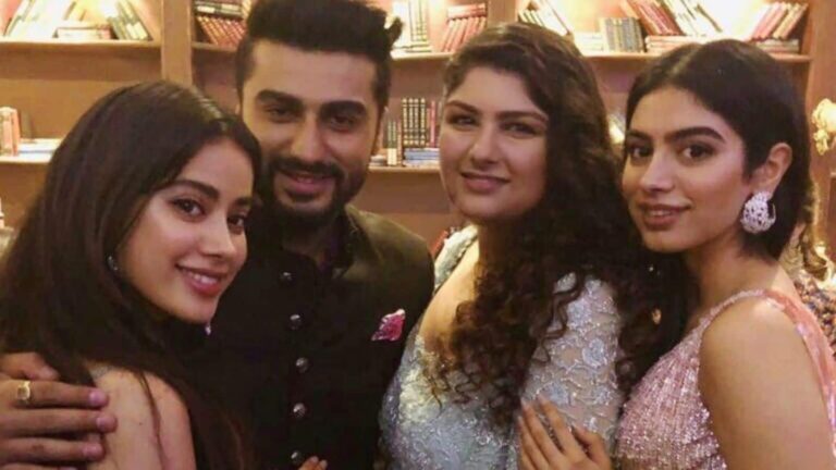 'ऐसे इंसान को ट्रोल होते देखना...' बहन जान्हवी-खुशी के ट्रोलिंग पर अंशुला कपूर ने कही ये बात