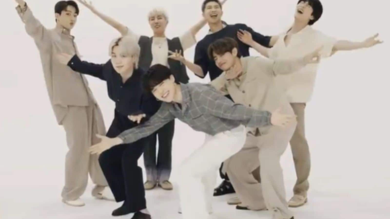 BTS ने रिलीज किया अपना पहला 'लाइव' एल्बम, जानें क्या है इसमें खास