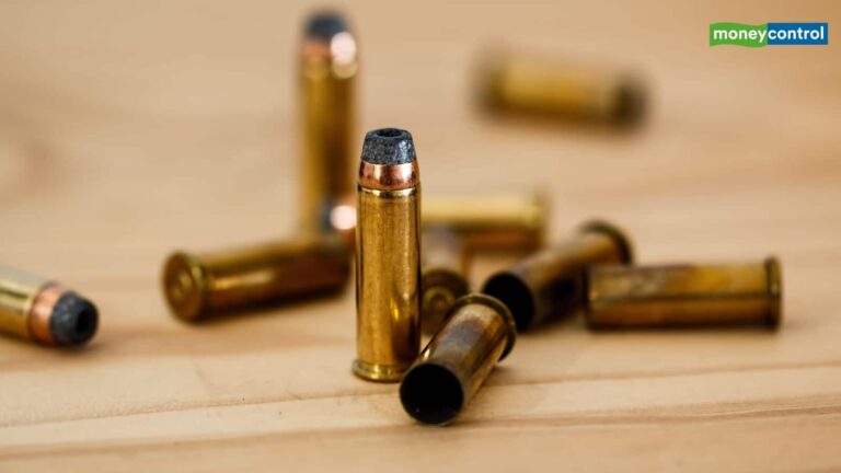 दिल्ली या नोएडा, कहां सस्ती मिलेगी Royal Enfield Bullet 350? जानें पूरी डिटेल्स